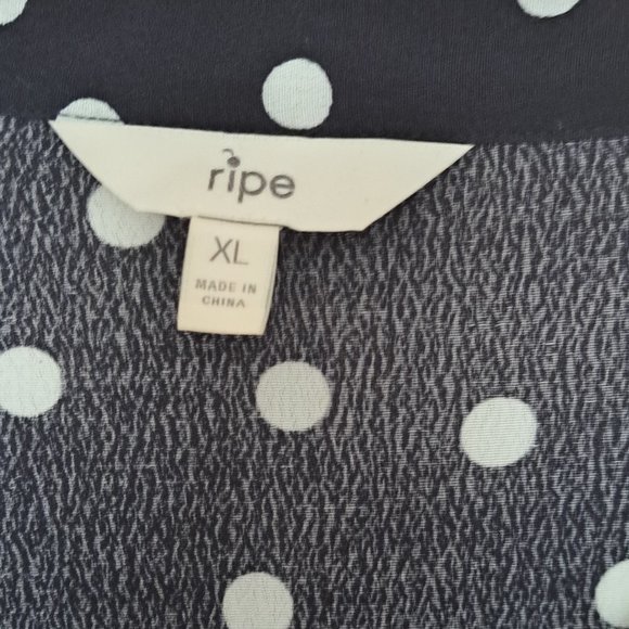 Spot Shirt Maternity Dress - Picture 4 of 4